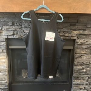 Diamond supply tank top